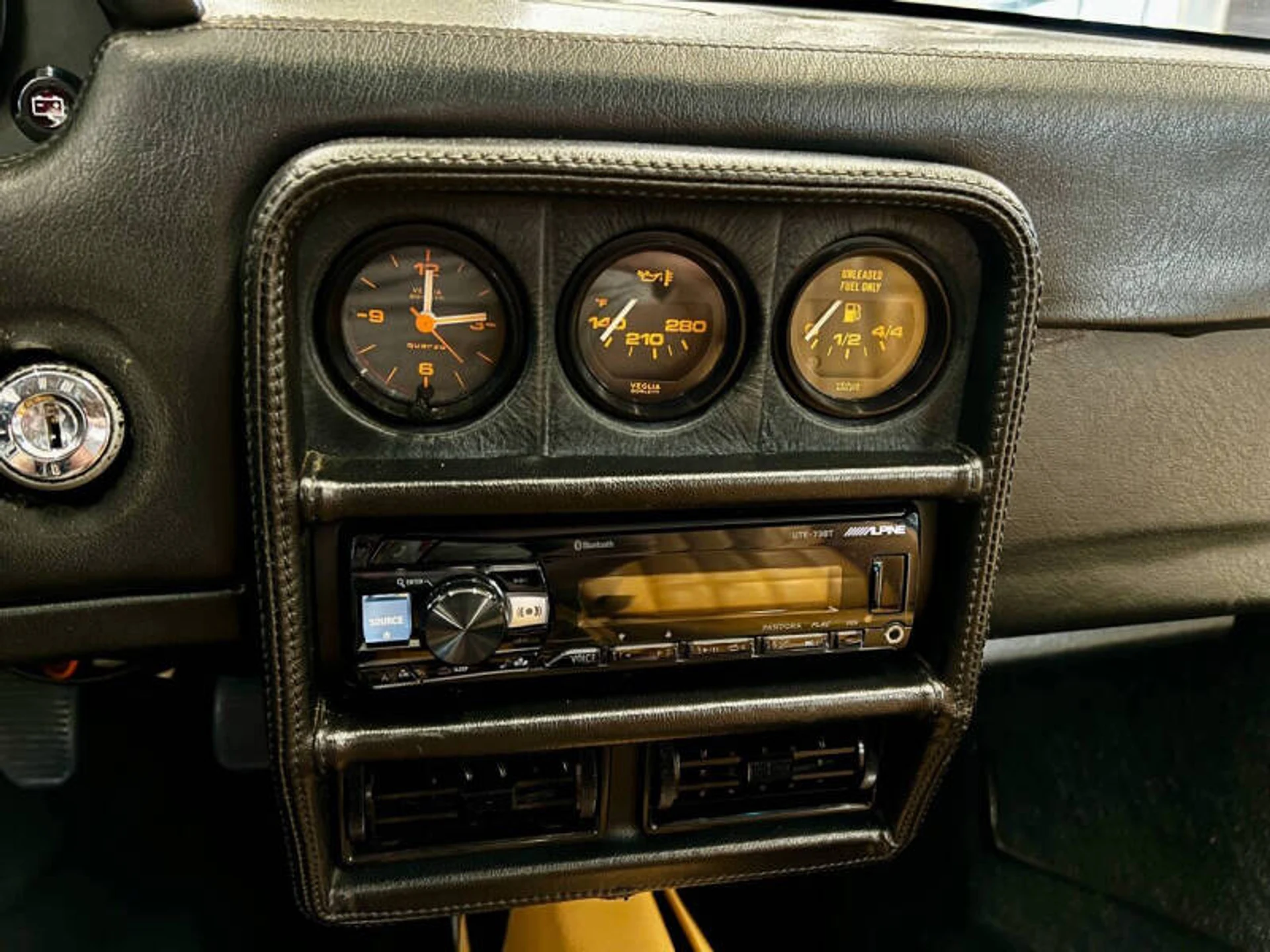 mph044_1143391055_1989_ferrari_328_gts_53707_7bba6de5d8