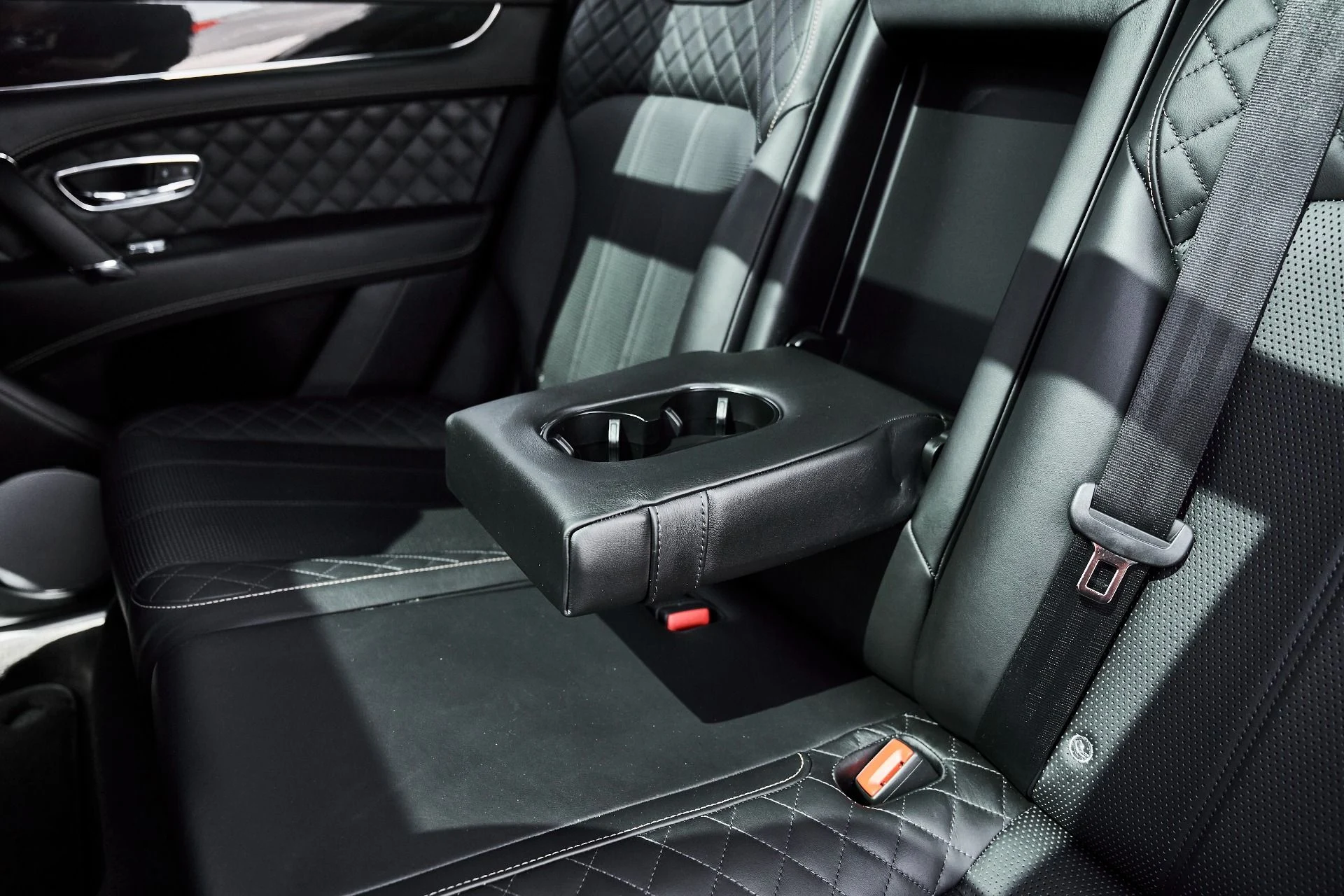 mph044_1155242601_Used_2017_Bentley_Bentayga_W12_1781373126_082b0f0905