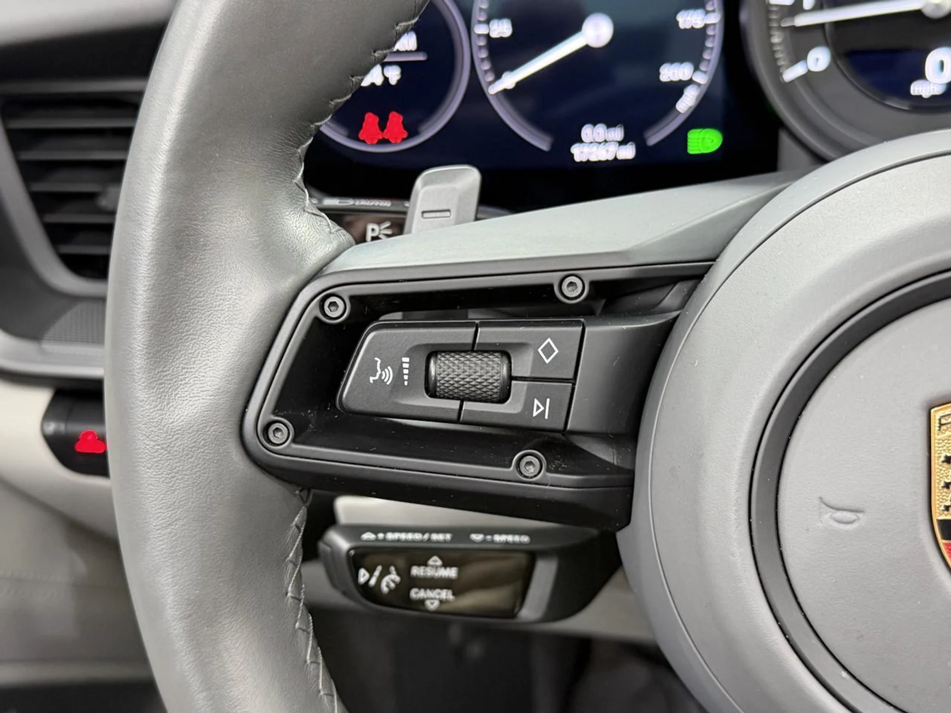 mph044_1163353806_5cea0b286fd69d720b67d05a452be36d_8dec9d4ef2