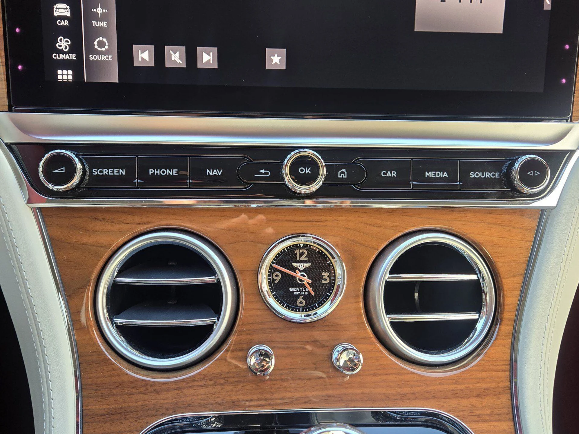 mph044_1177436402_a8623e5122be8a2223318d73ce805d08x_47faa13f51