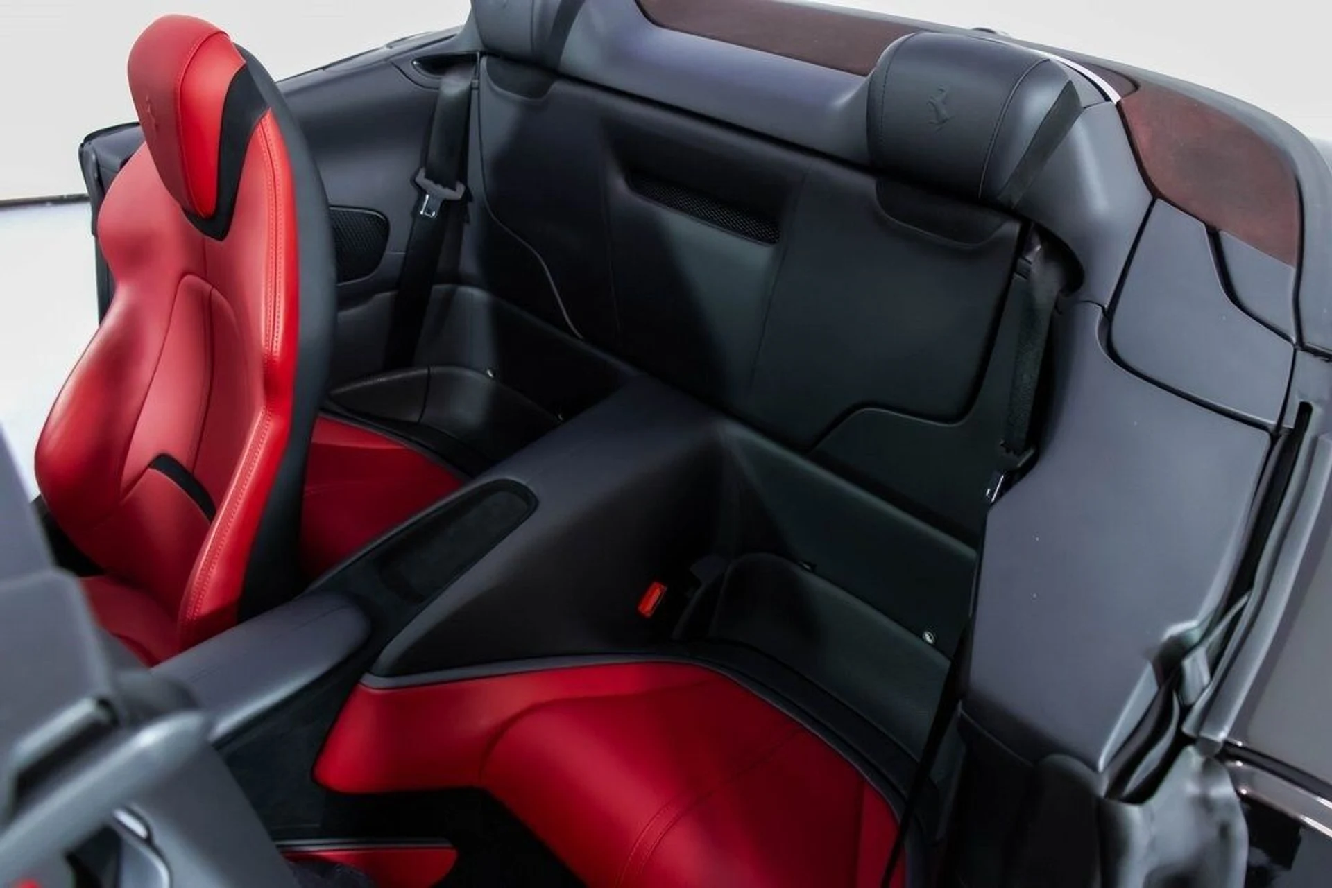 mph044_1192363757_00401959f1815d5ce0d5f6fe8e67af8ax_01b471011a