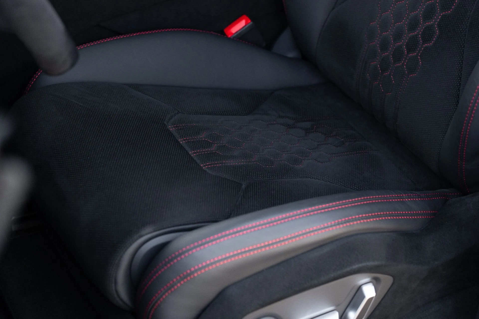 mph044_1206035716_Used_2024_Lamborghini_Urus_Performante_1770940170_3737040ec4