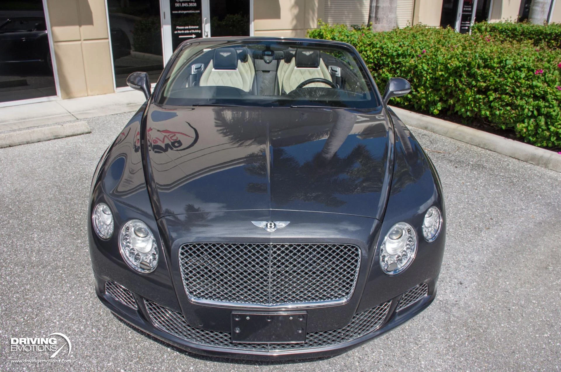 mph044_1214595611_871_p45_l_5c66ebaea4