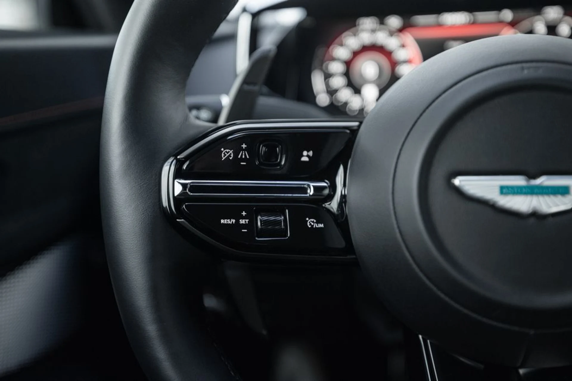 mph044_1215516517_af759e86508090bc1aa3980ab32d8188x_b8f4aaa1c3