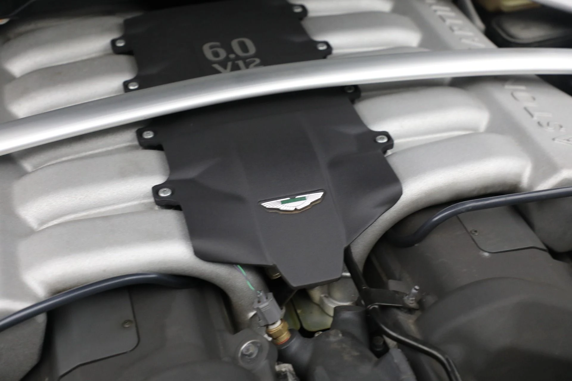 mph044_121950280_Used_2007_Aston_Martin_DB_9_Volante_ab21015e02