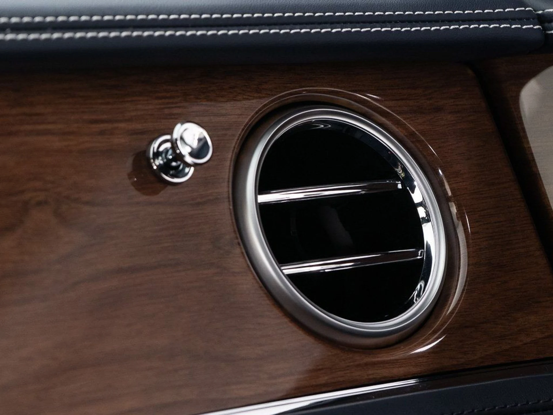 mph044_1225772981_207863ebc34bdd3e54e003abdde31800_c2fe991e36