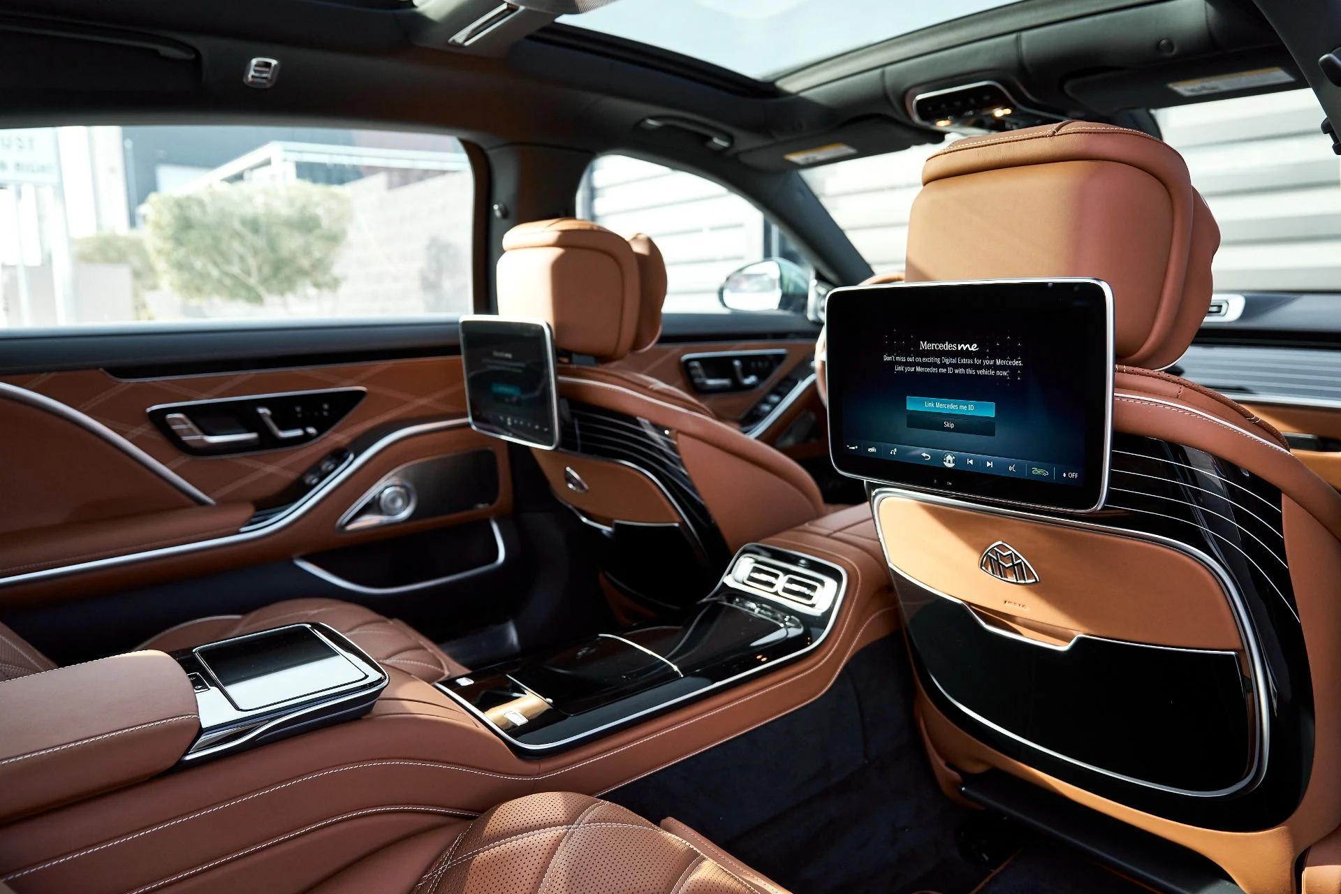 mph044_1226801174_Used_2026_Mercedes_Benz_S_Class_Maybach_S_680_1766455586_12eb01a031