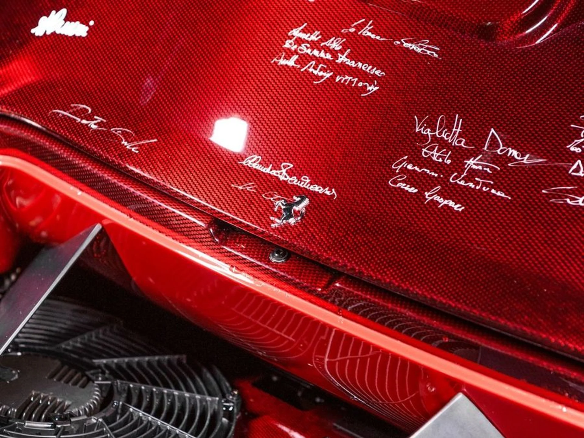 mph044_1240915680_daad2f94_3288_4f67_9a3c_0fb3ad4445c4_886a7fd0ab