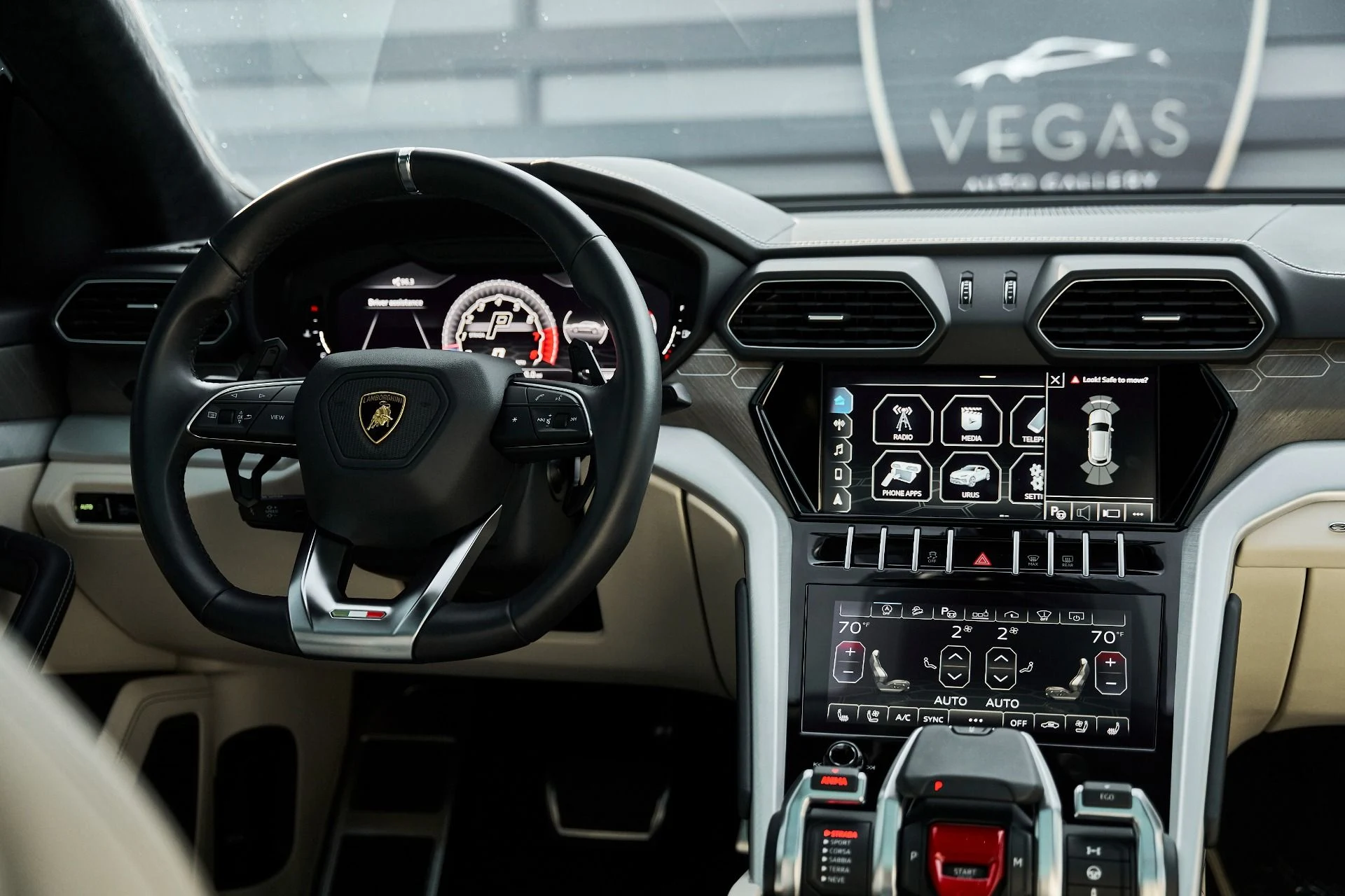 mph044_1260229572_Used_2021_Lamborghini_Urus_1771117259_eac7408b84