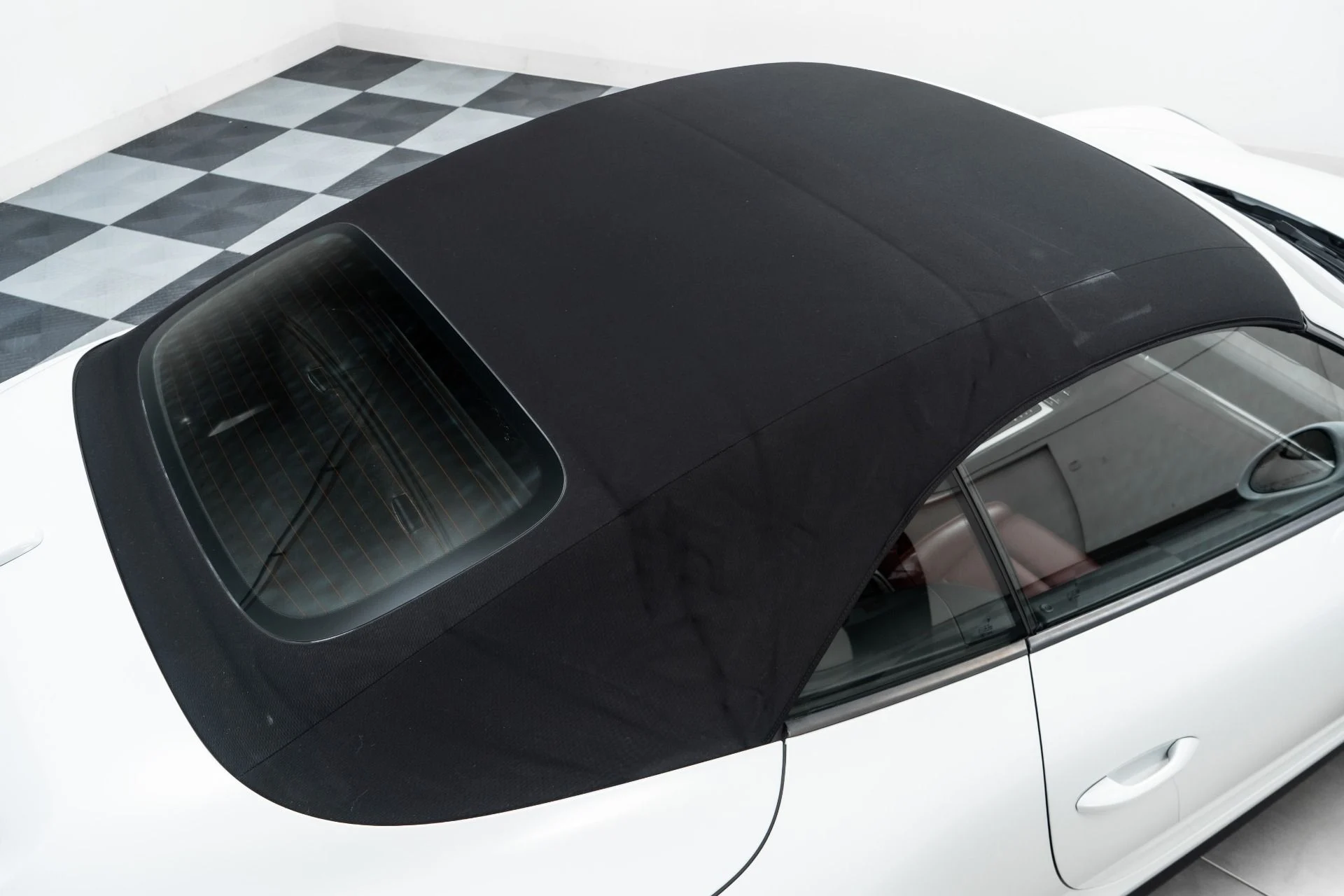 mph044_1299592152_Used_2017_Porsche_911_Carrera_4_S_Cabriolet_Sport_Package_Premium_Package_Plus_1775682949_fb2d78de65