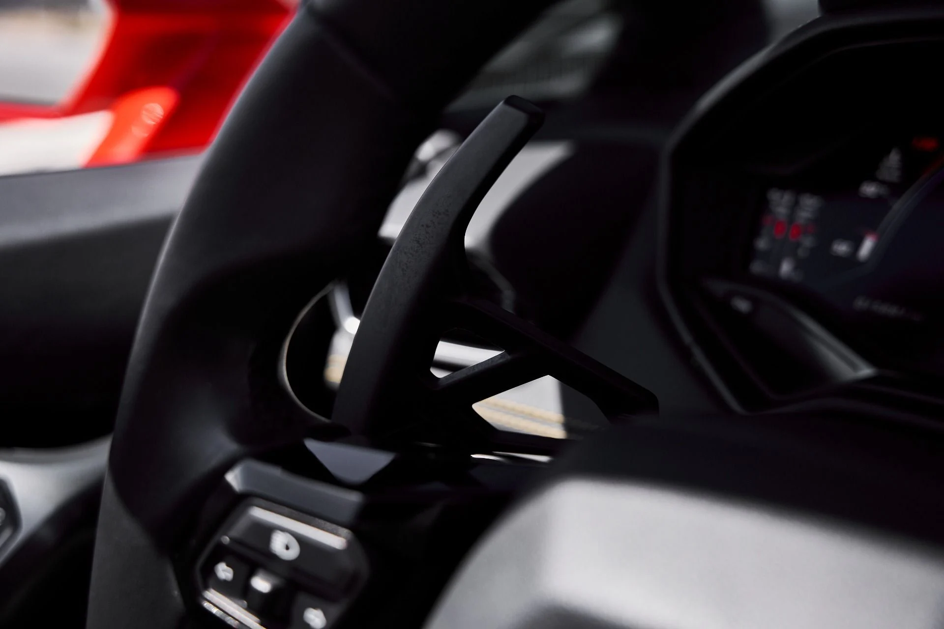 mph044_1316943140_Used_2023_Lamborghini_Huracan_EVO_Base_1776733449_8ca72d91bf