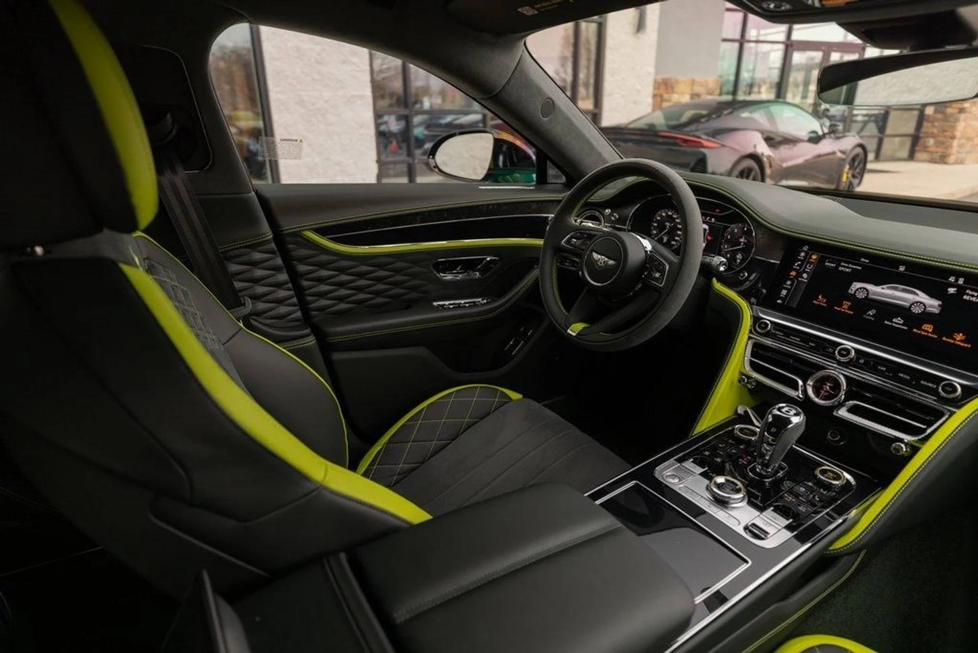 mph044_1322016133_ba6bfce9107aa132f8dd20e86cc06995x_11d3a8a9b3