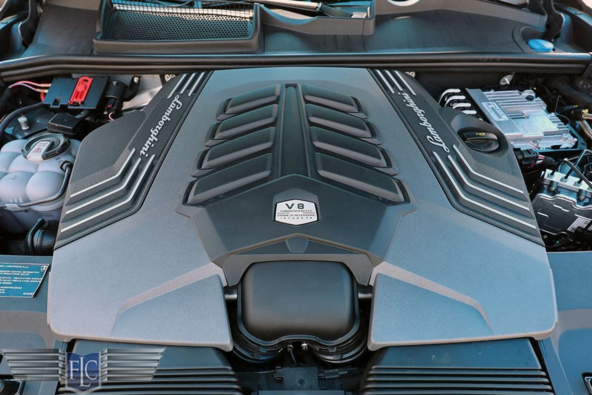 mph044_1326868908_used_2024_lamborghini_urus_performanteawd_6305_23012668_45_1024_a77a3f824b