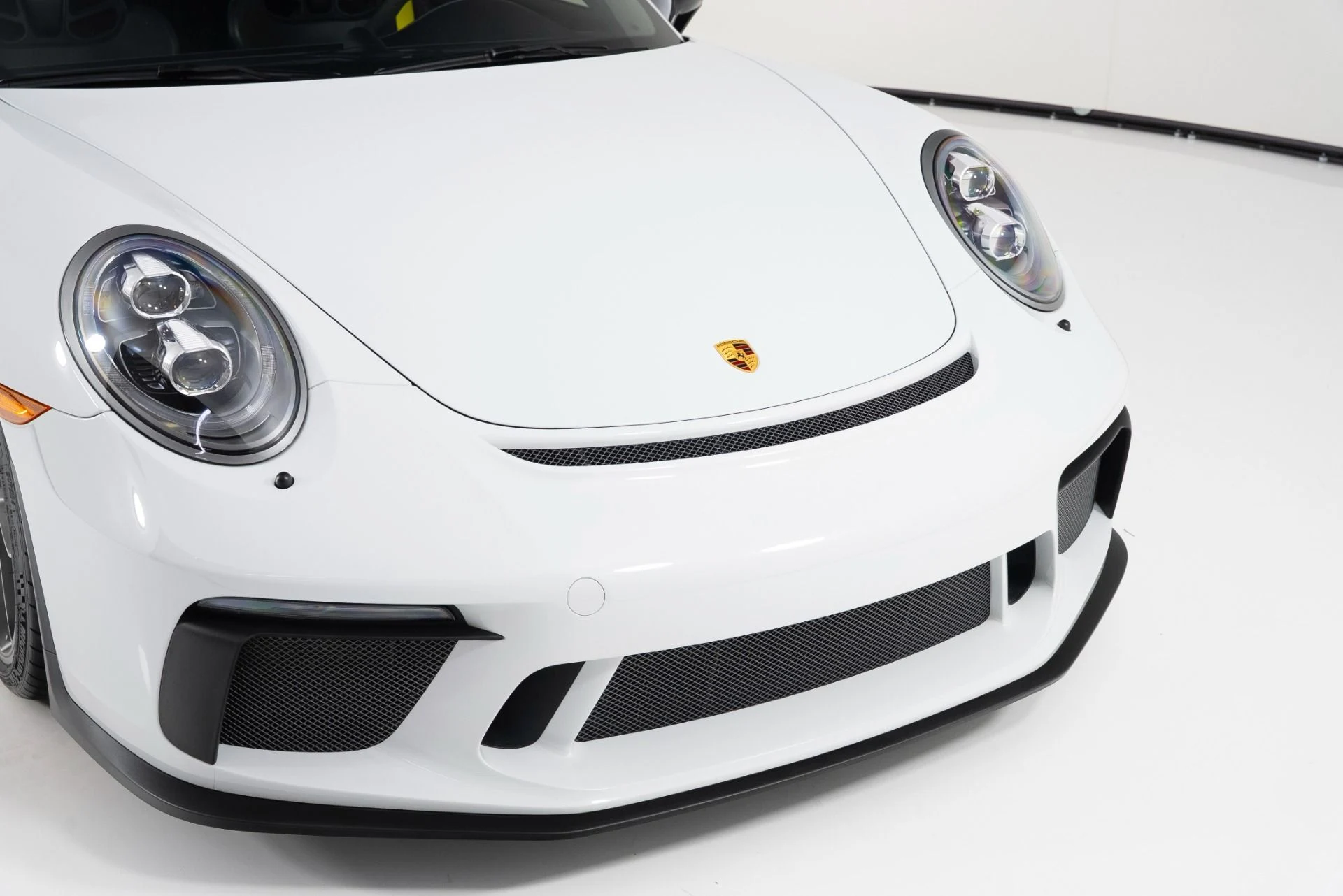 mph044_1327551800_Used_2018_Porsche_911_GT_3_1758566990_a6ffa48bcd