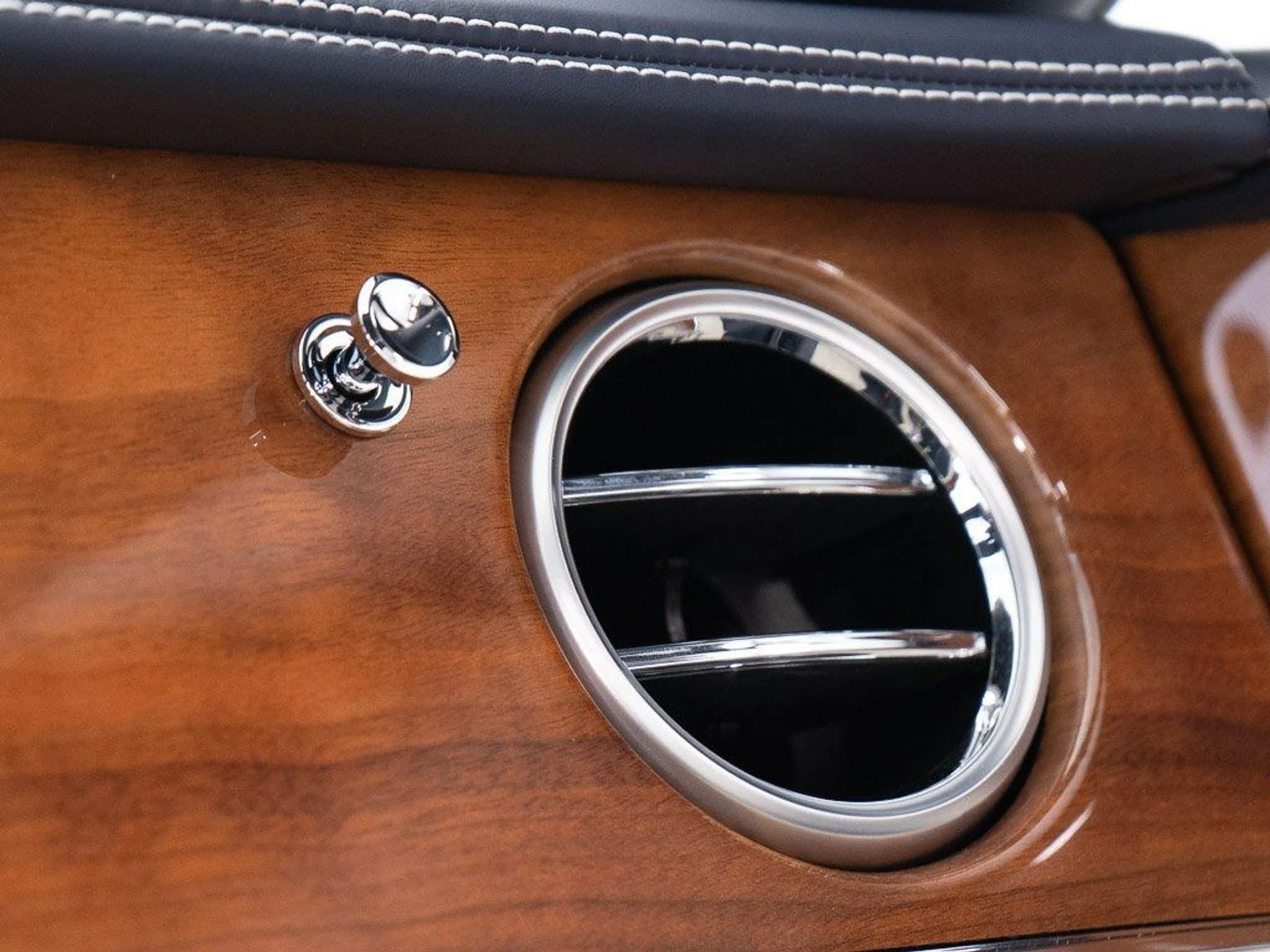 mph044_1333860724_8f176ac14065433bbc9c2fff21d10b7c_dd439edbce