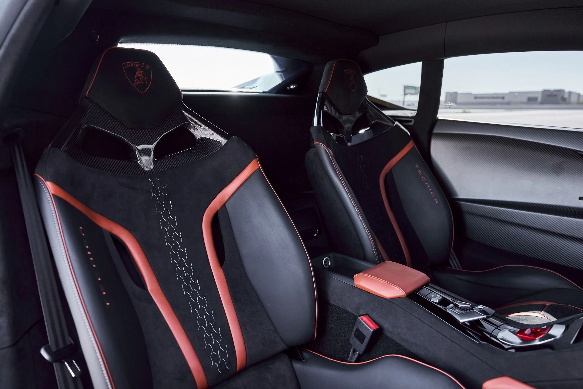 mph044_1339062704_Used_2024_Lamborghini_Huracan_Tecnica_Base_1773278465_c73682040e