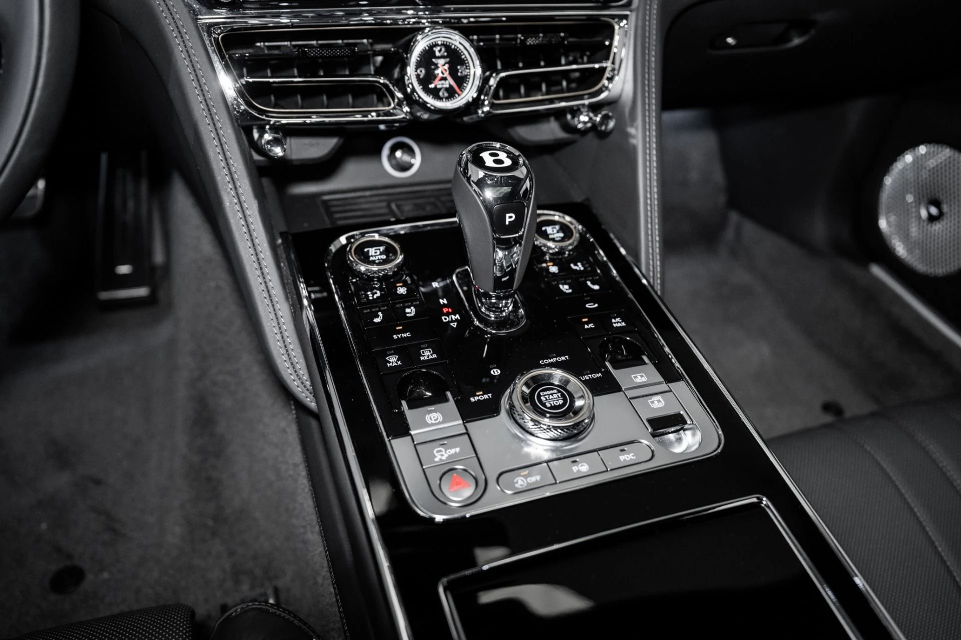 mph044_1356225866_Used_2024_Bentley_Flying_Spur_Speed_1741190012_5c916340eb