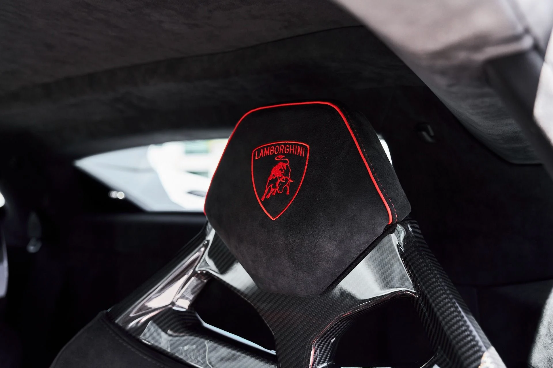 mph044_1357567165_Used_2023_Lamborghini_Huracan_1778117638_d6c9a35bb2