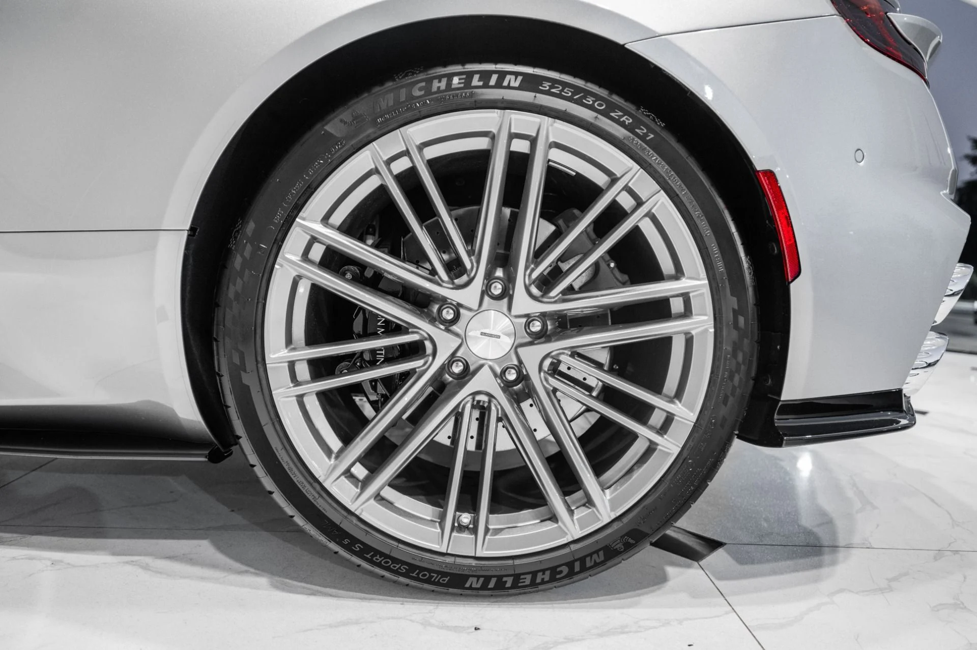 mph044_1360074517_New_2026_Aston_Martin_DB_12_S_1783088836_5d8c9ba6ac
