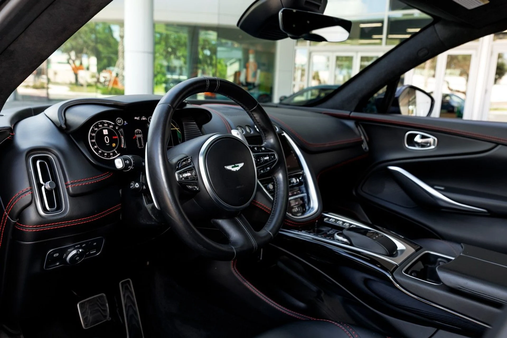 mph044_1420474350_Used_2021_Aston_Martin_DBX_9921321338