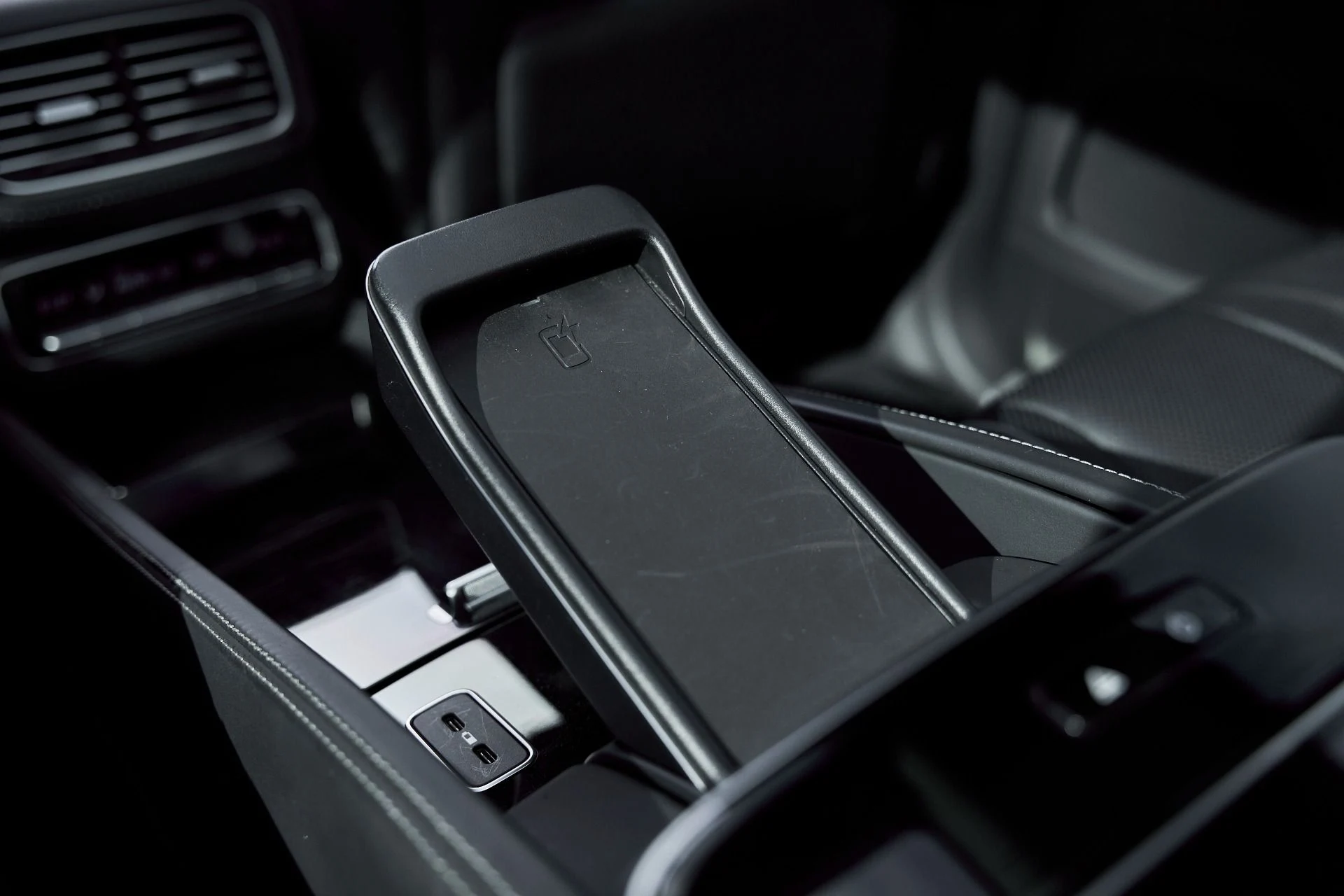 mph044_14341099_Used_2021_Mercedes_Benz_GLS_Maybach_GLS_600_1768358384_0ae99ce135