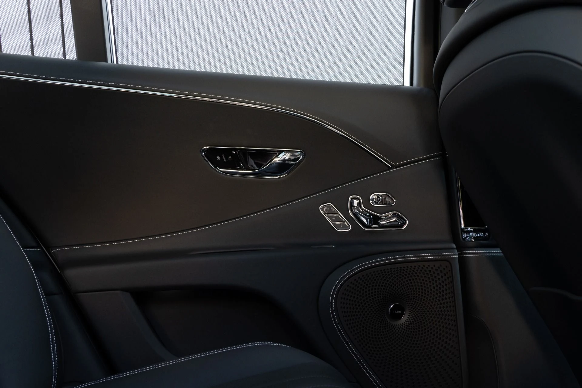 mph044_1457809897_Used_2024_Bentley_Flying_Spur_Edition_8_1757964640_e942fd03c2
