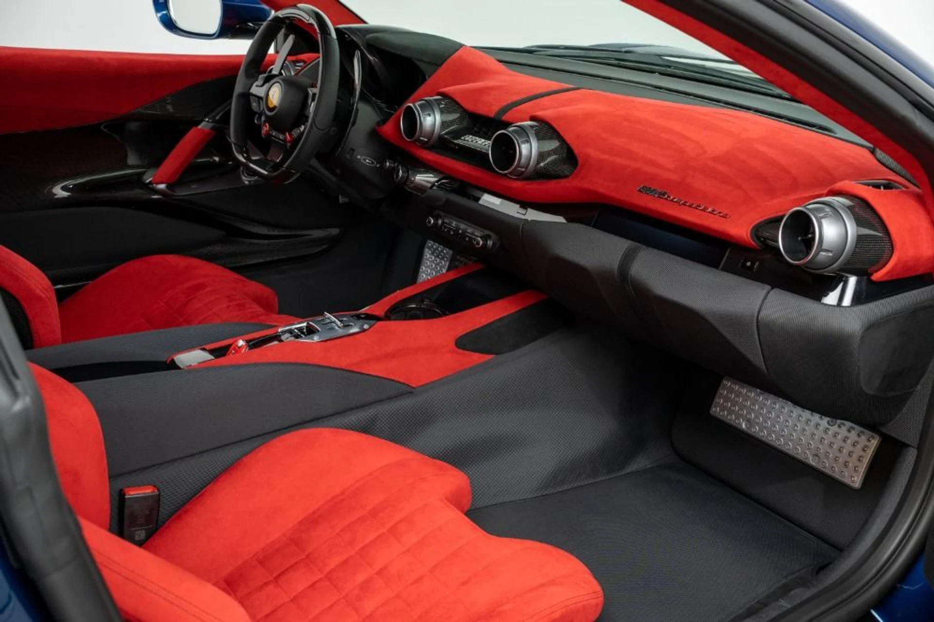 mph044_1463355357_Used_2022_Ferrari_812_Competizione_4188e7cadc