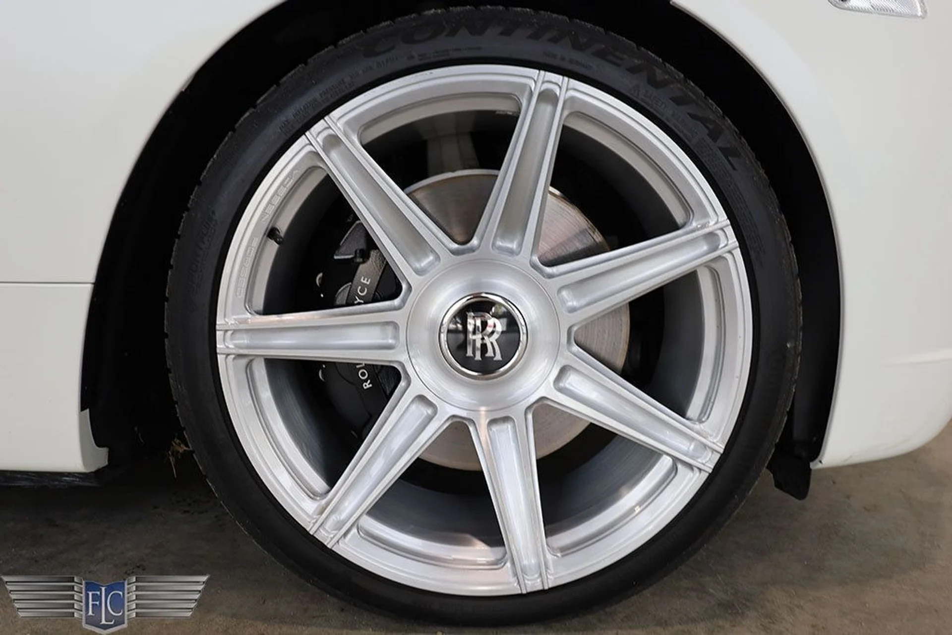 mph044_1496479288_used_2020_rolls_royce_dawn_convertible_9689_22662057_45_1024_9cfa326b4f