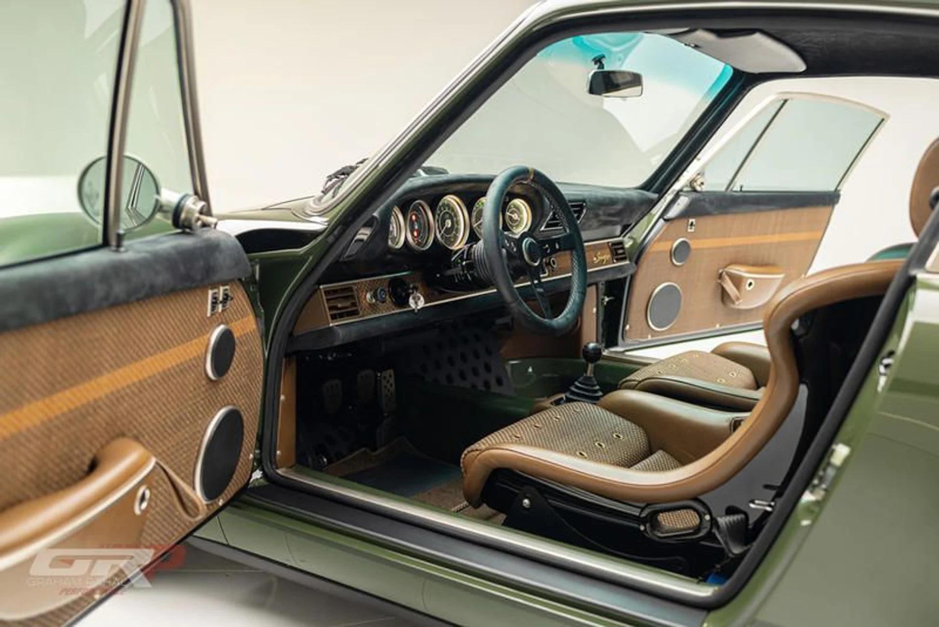 mph044_1500718889_27_E76_F62_9_D1_D_41_E5_B593_CA_014792_C9_B9_cc95144222