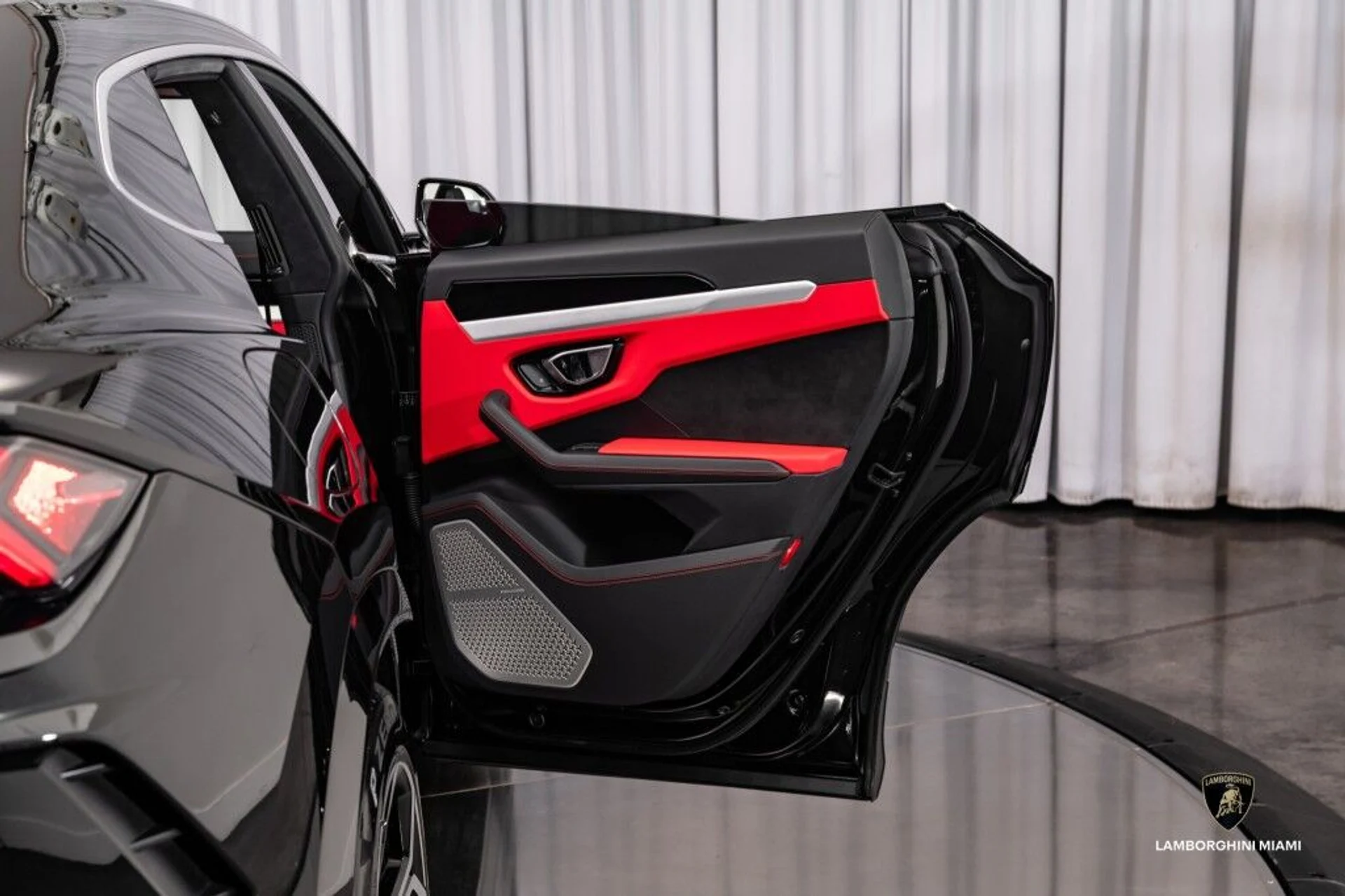 mph044_1533283454_b82e45d1ca7c11d9b4b86c79fba54e69_1ea10176c3