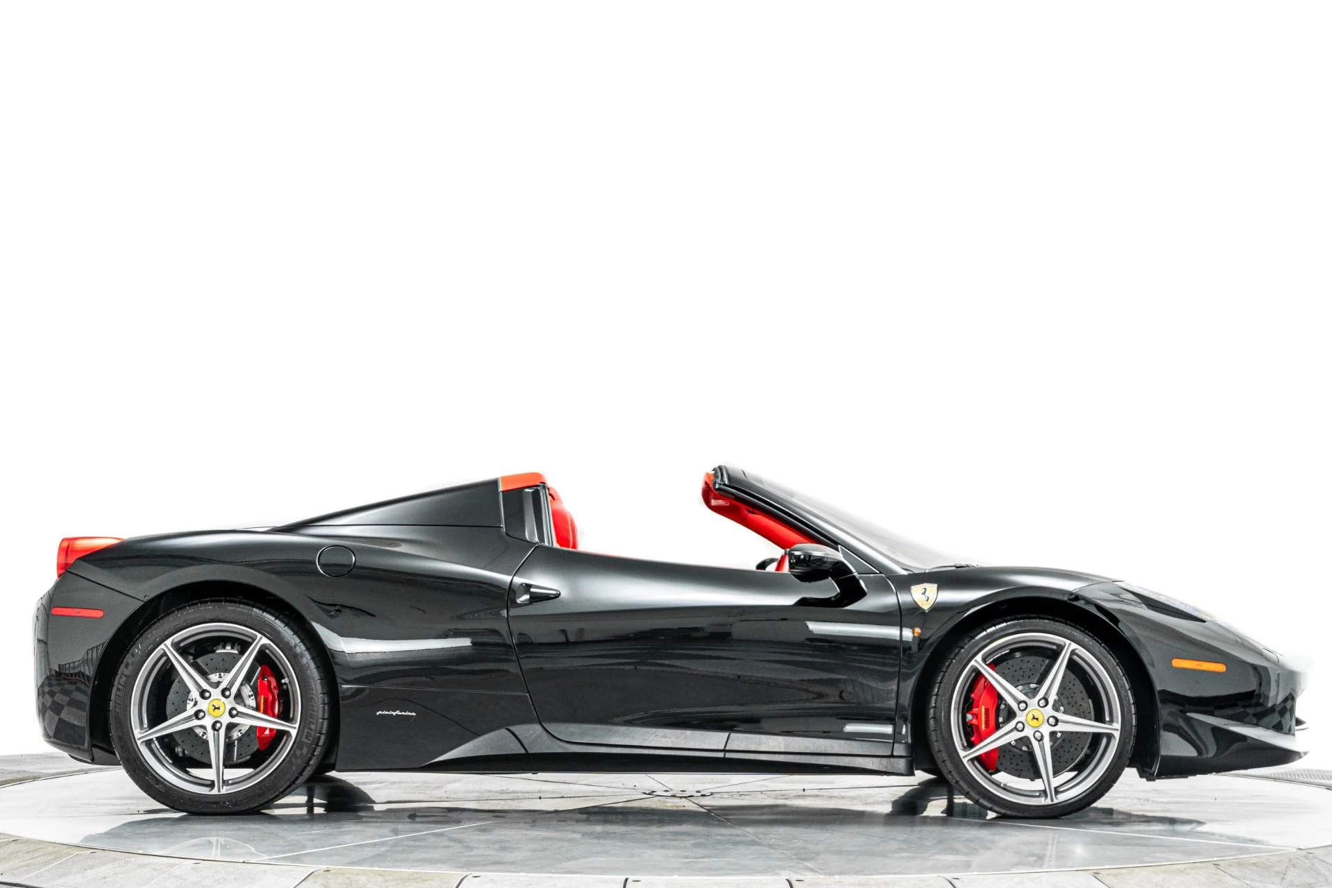 mph044_1541014132_Used_2015_Ferrari_458_Spider_Very_Low_Miles_Exceptional_Condition_Collector_Grade_1787780894_7738052768