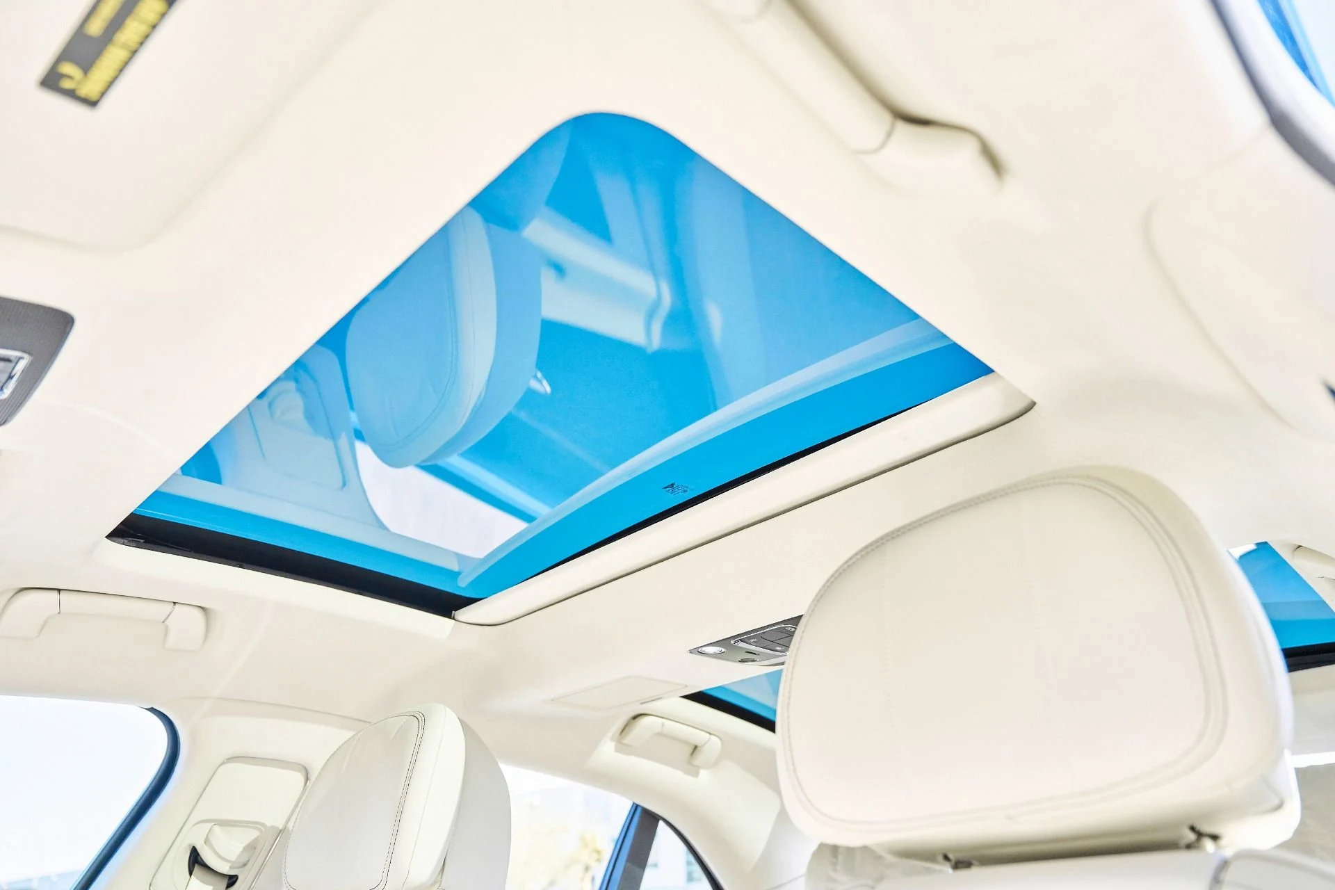 mph044_1549996457_Used_2024_Bentley_Flying_Spur_Mulliner_V8_1768876613_3d0154872b