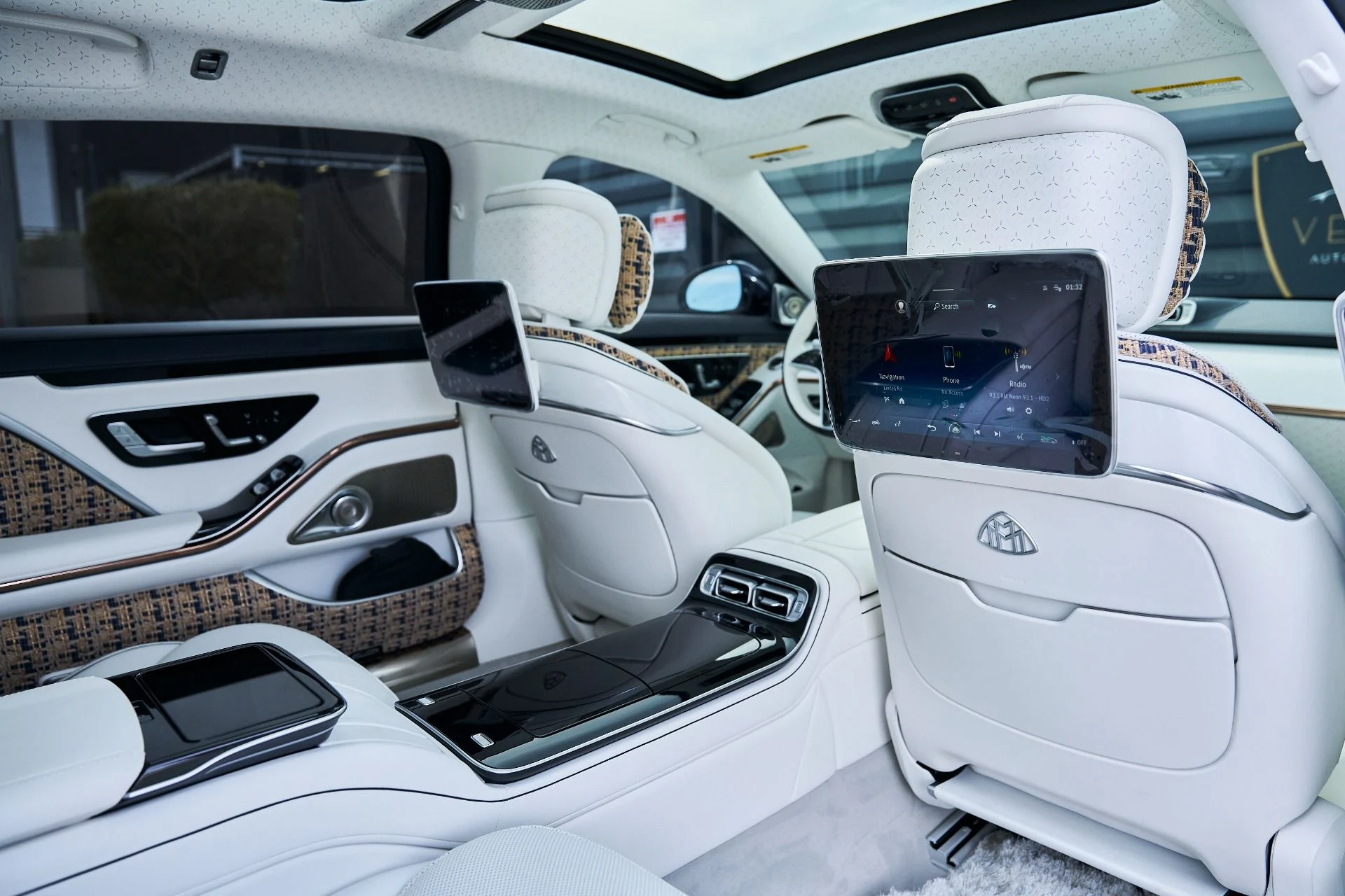 mph044_1553659897_Used_2023_Mercedes_Benz_S_Class_Maybach_S_680_1772678602_246b523f07