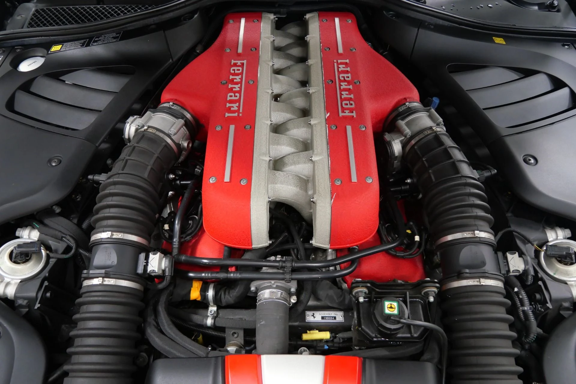 mph044_1553833355_Used_2014_Ferrari_FF_1760547739_bf99740107