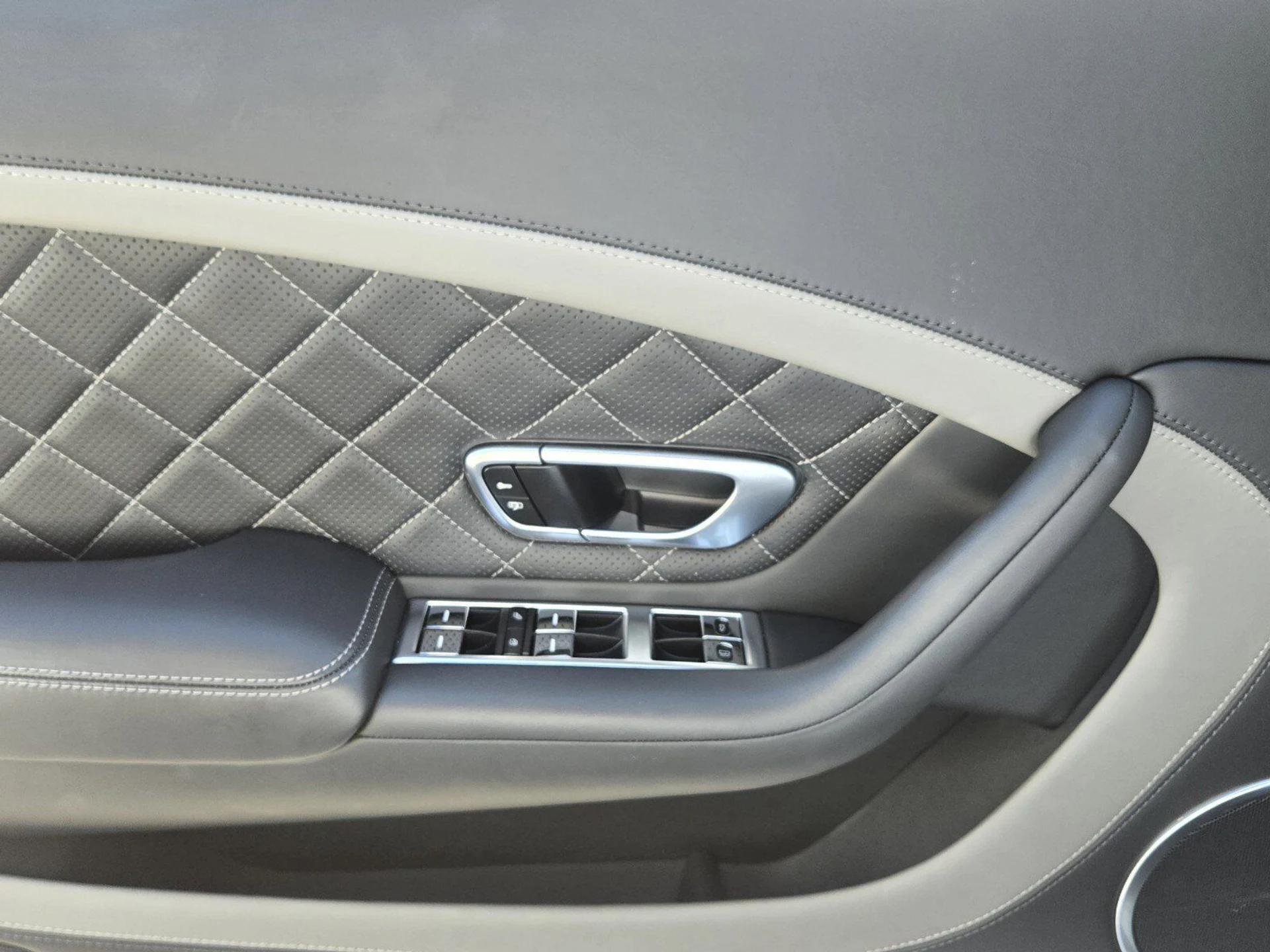 mph044_1559473633_667756ceb09e1315f100cab9373b4d07x_f4fca91b46