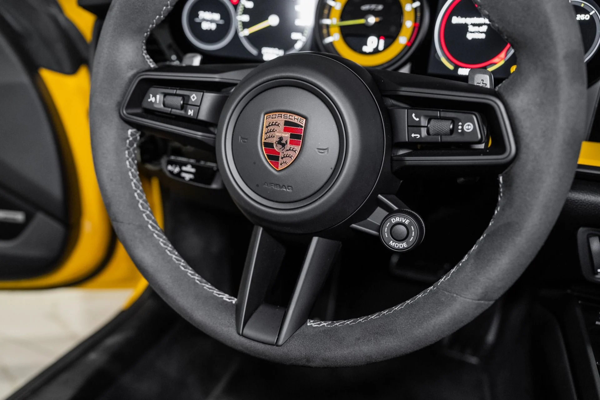 mph044_1567185604_Used_2022_Porsche_911_GT_3_1764089810_af659714cd