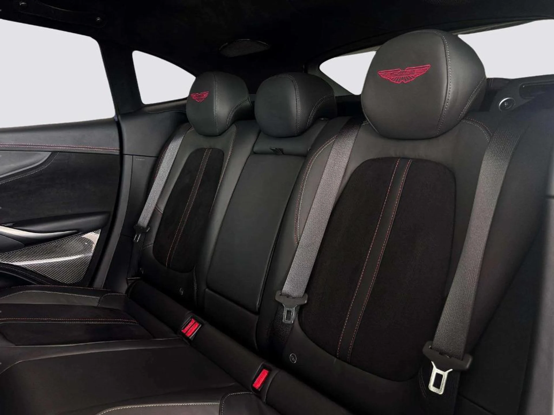 mph044_1577374494_8w_Y69_s_Ia9j_W2alc_S6_C_Vc_U_Eq0_S0_c7425248ae