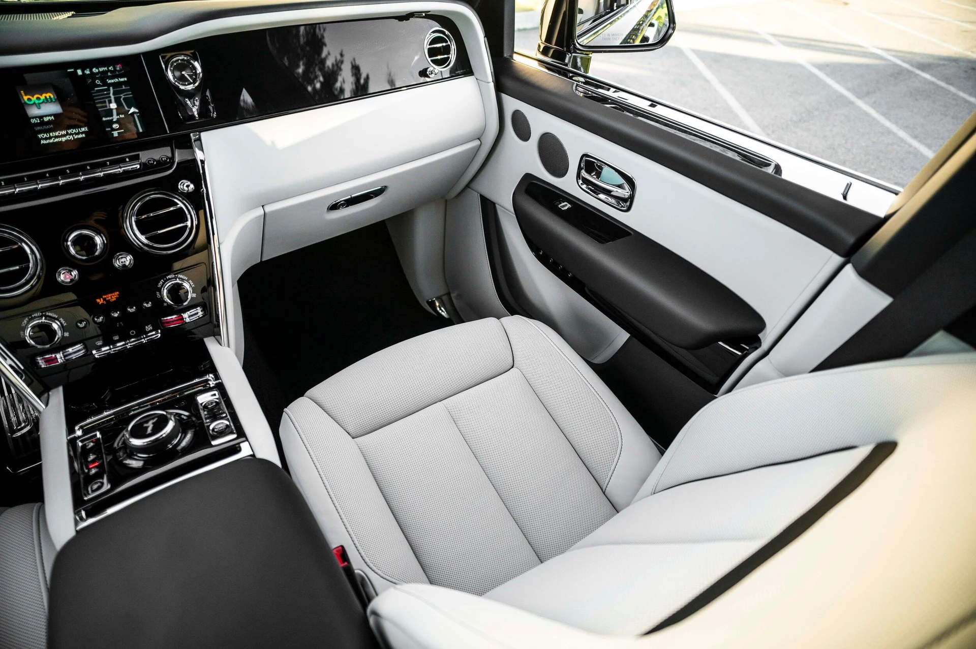 mph044_1598376327_69d162f67a7446b6a8ecc0e81a8609be_d12ef96f65