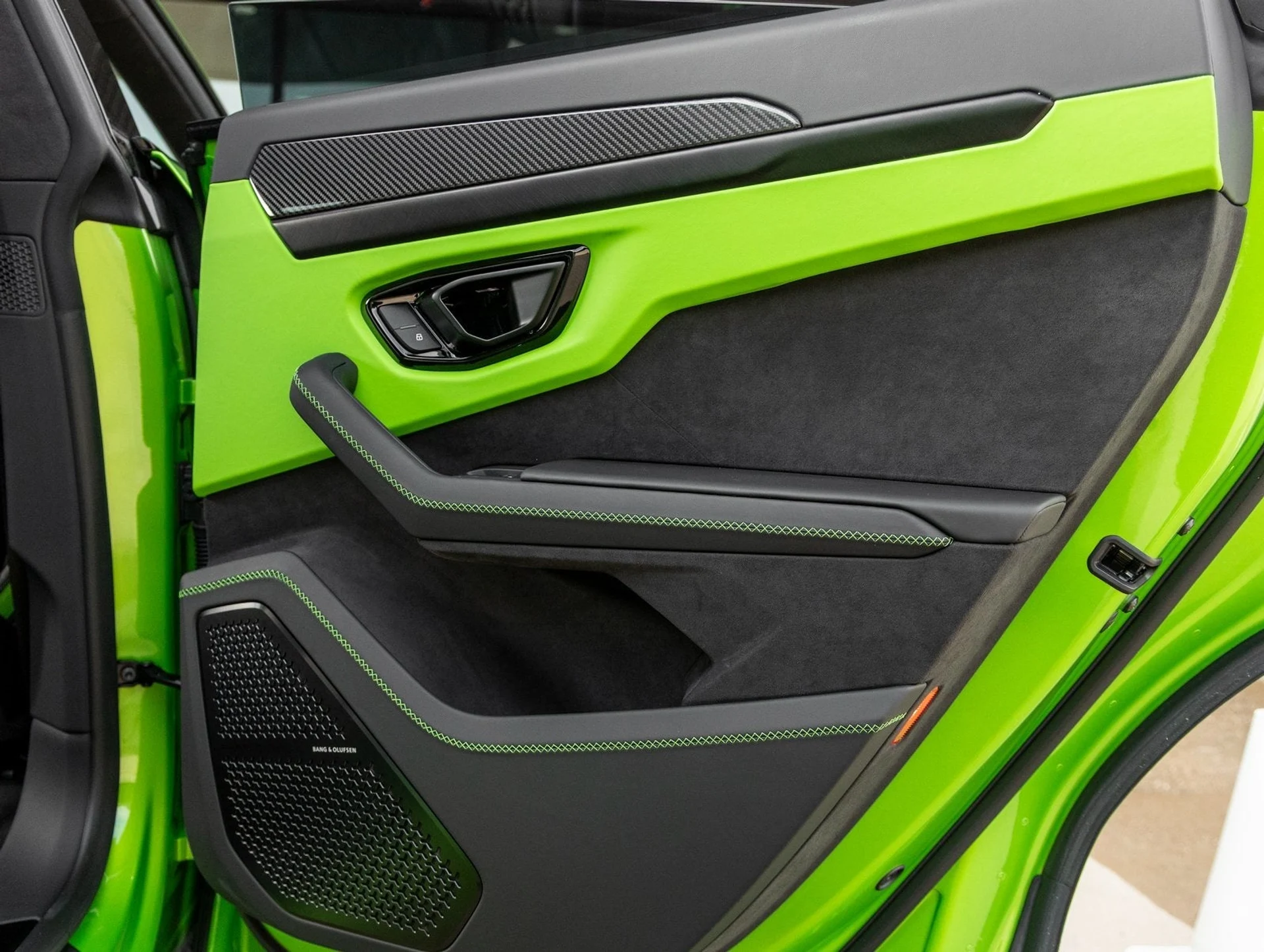 mph044_1601964367_45_4f90cccf4d