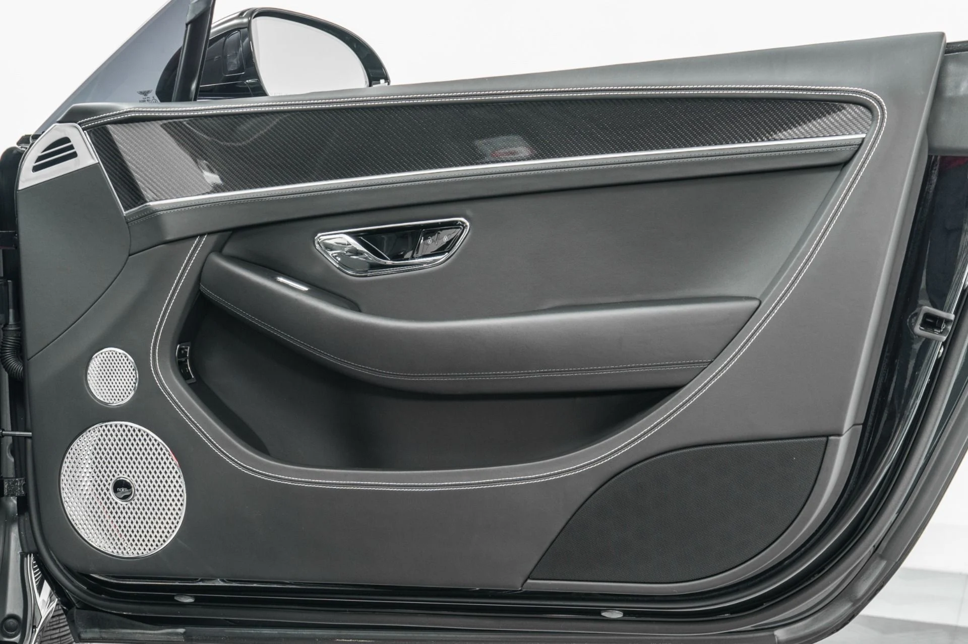 mph044_1603318425_Used_2023_Bentley_Continental_GTC_S_V8_1775843308_d127e30660