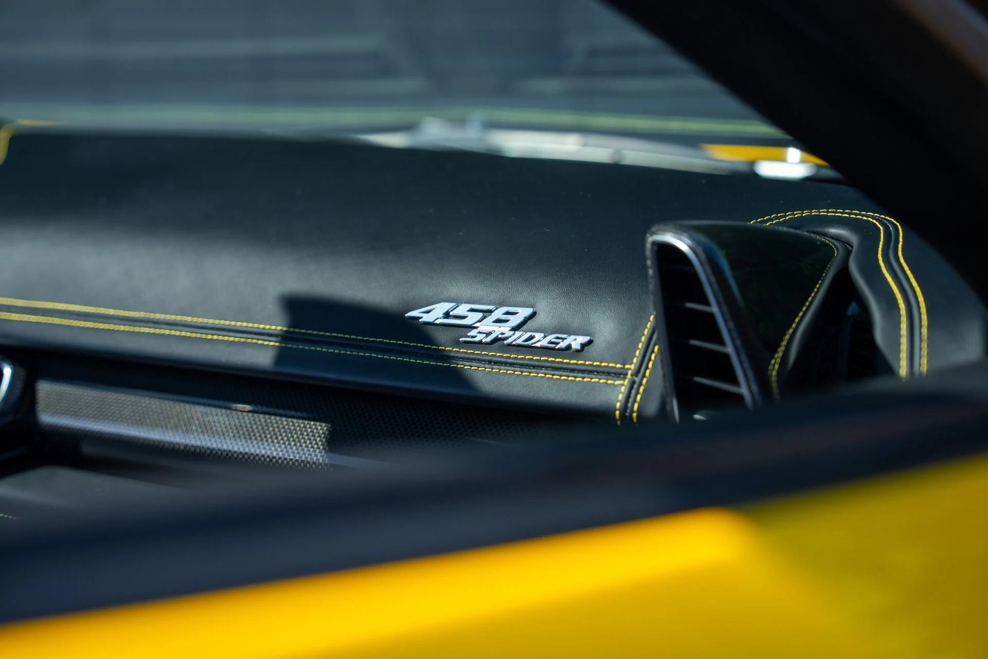 mph044_1610981531_Used_2012_Ferrari_458_Spider_1762304575_c992c7bfdd