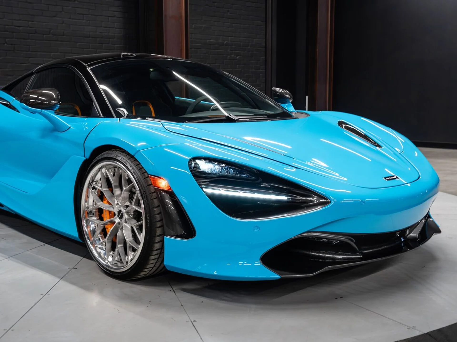 mph044_1612733526_mclaren_720s_2018_5e86bae35f