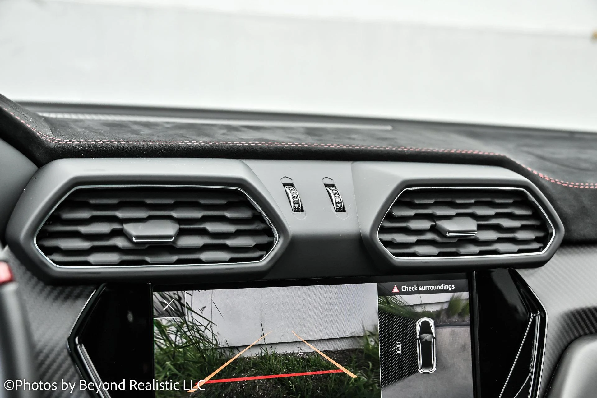 mph044_1631891730_Used_2024_Lamborghini_Urus_Performante_1755763403_edf35b882d