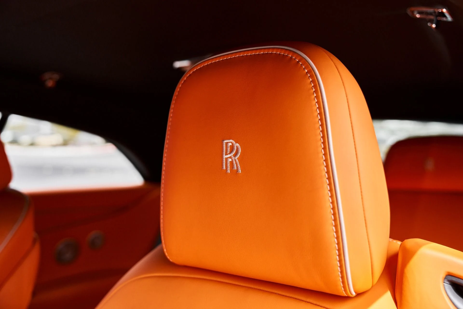 mph044_1634220449_Used_2025_Rolls_Royce_Spectre_Base_1775928279_816b80c330