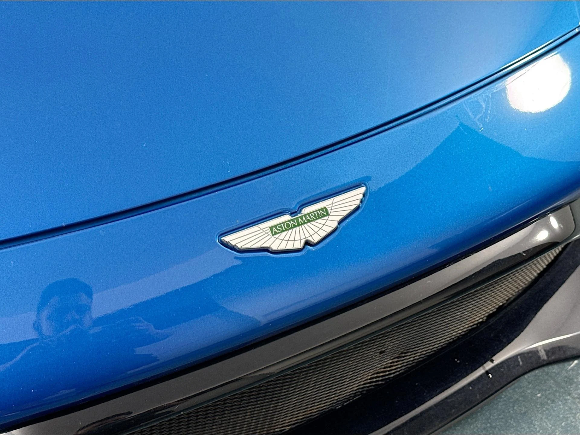 mph044_1634320953_Used_2019_Aston_Martin_Vantage_1784071689_d70bc9c995