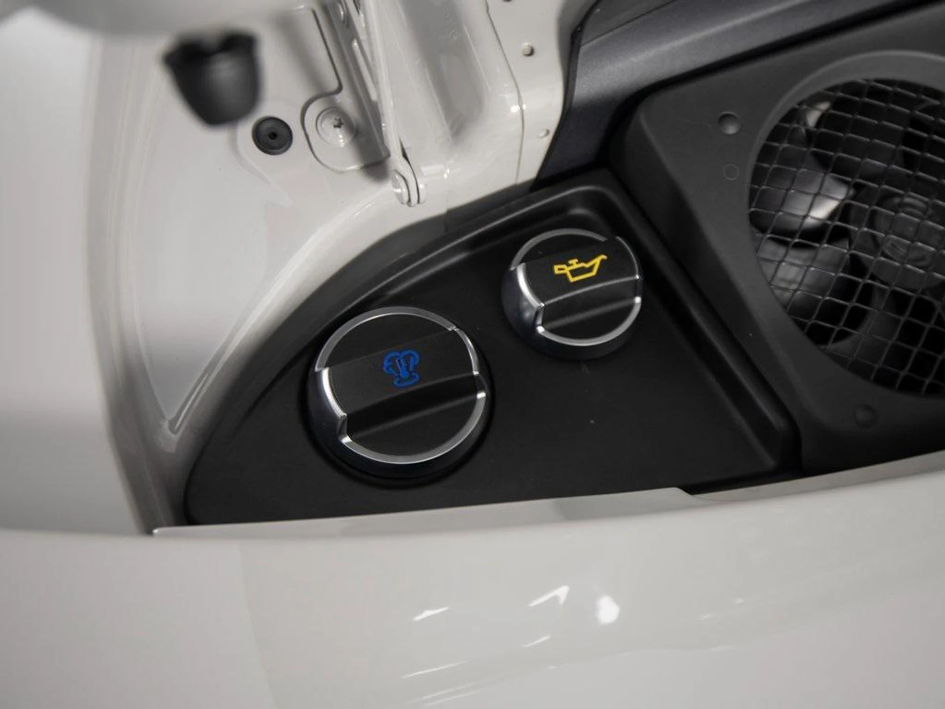 mph044_1685163461_Nco7n7v_A_Cyl57_NNNENC_Gk_TDQ_15_U_d357f9a904