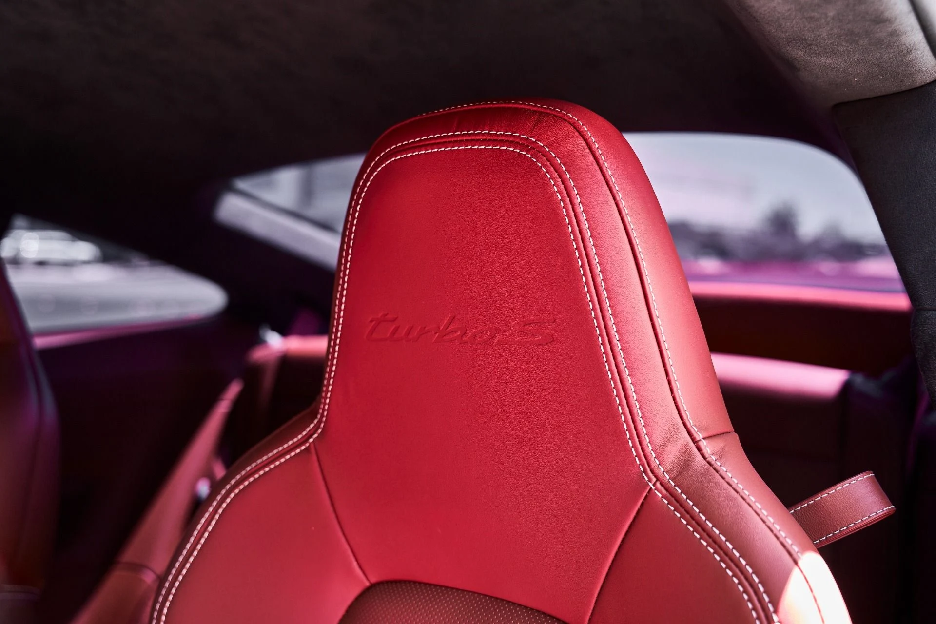 mph044_1710526256_Used_2021_Porsche_911_Turbo_S_1780968362_bae72b5b5d