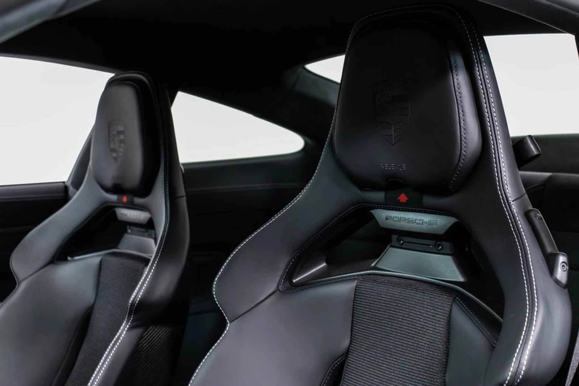 mph044_1747798395_b08f48cf8e4bd50f59c4afaefd229694x_fb9e4fa616