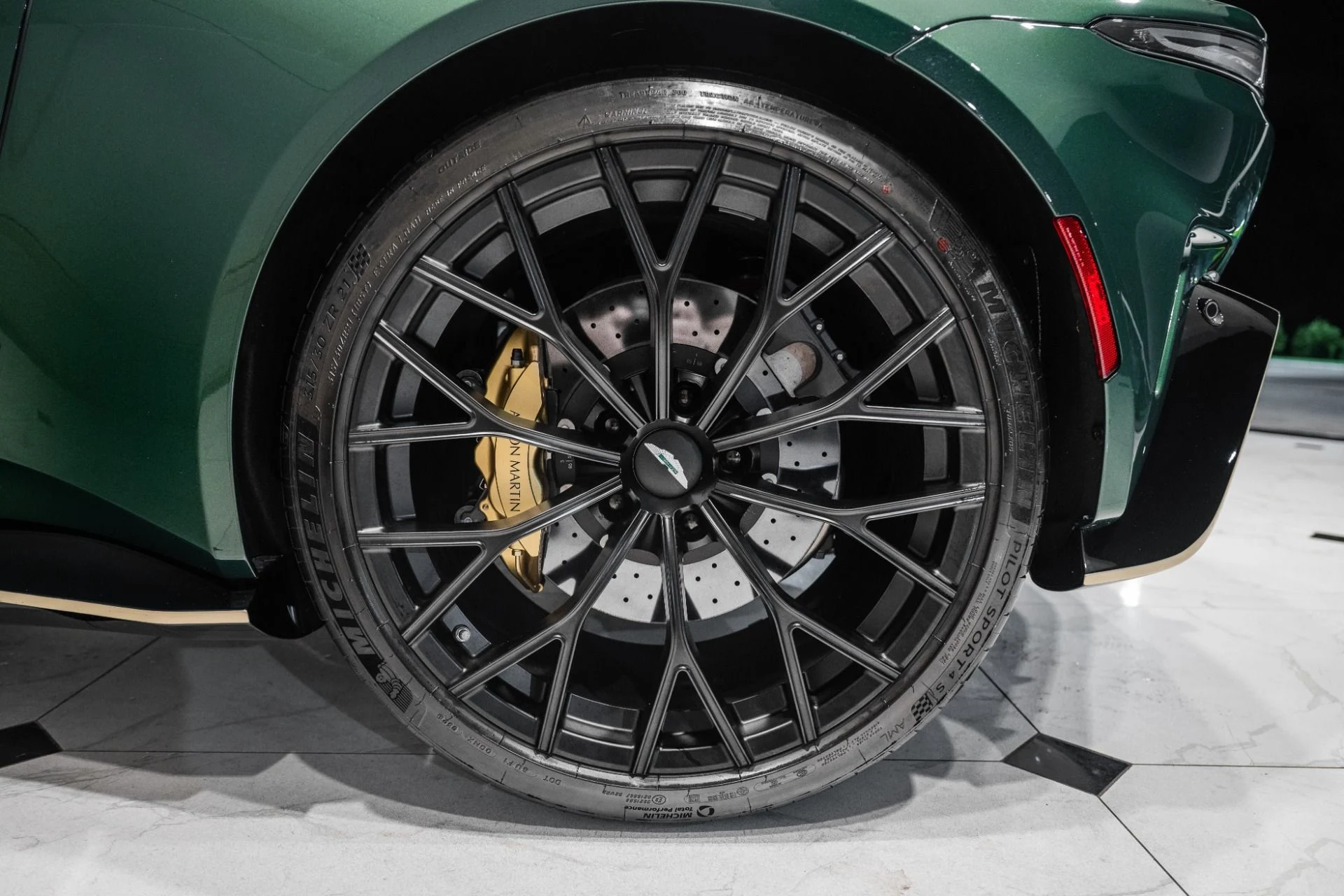 mph044_1750212962_Used_2023_Aston_Martin_Vantage_V12_1787759949_29c4999c6c