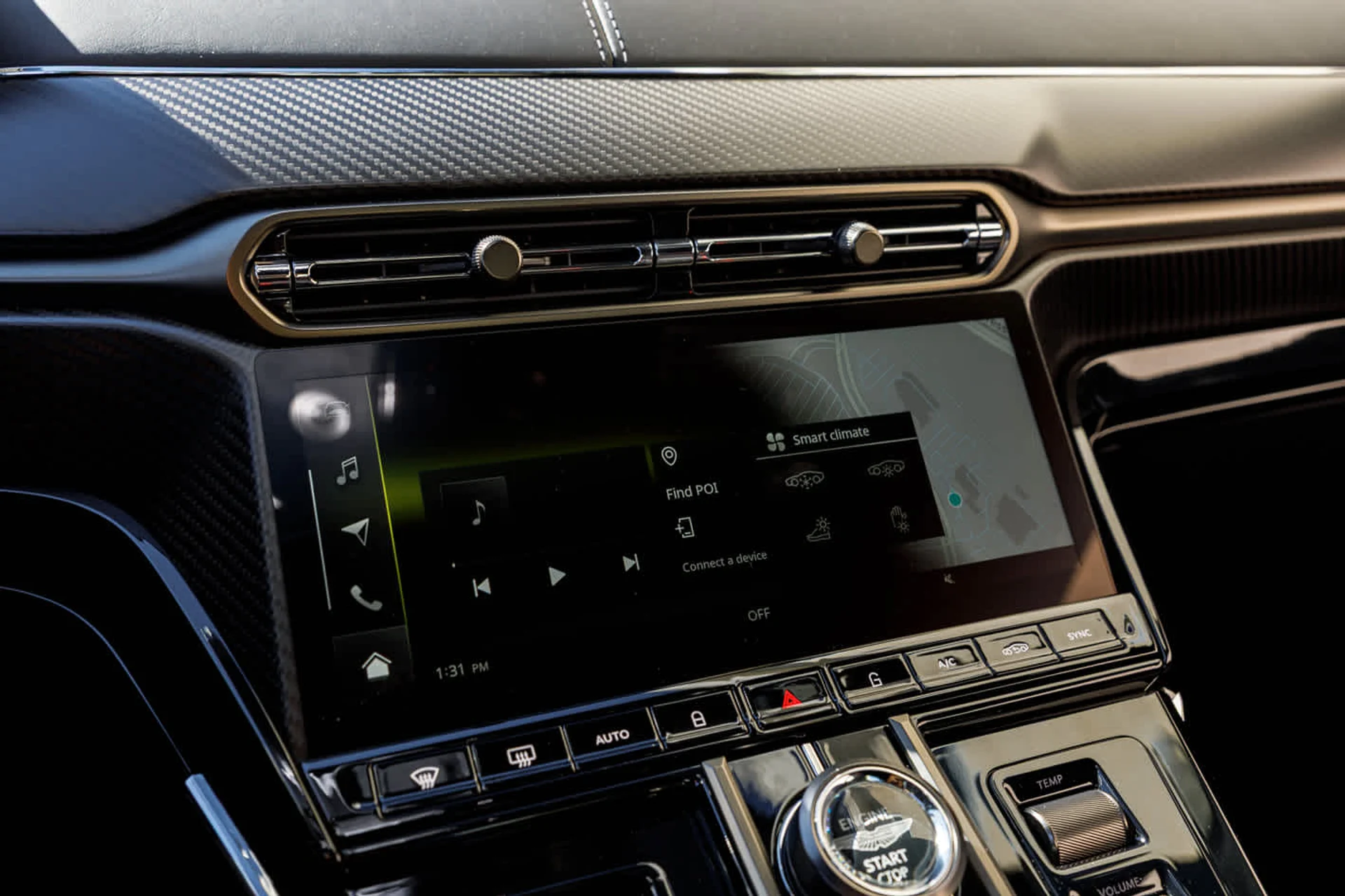 mph044_177672518_45_8375d98bba